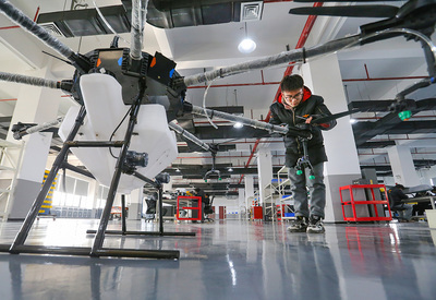 17 智能无人飞行器制造 开启空中智能新时代